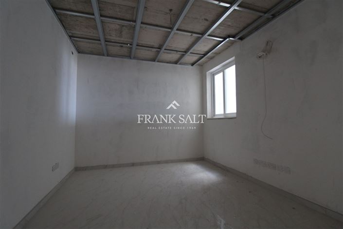 Image No.10-3 Bed Apartment for sale