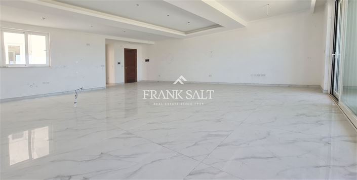 Image No.11-3 Bed Apartment for sale