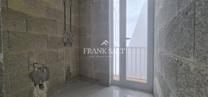 Image No.12-3 Bed Apartment for sale