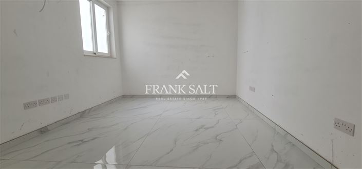 Image No.17-3 Bed Apartment for sale