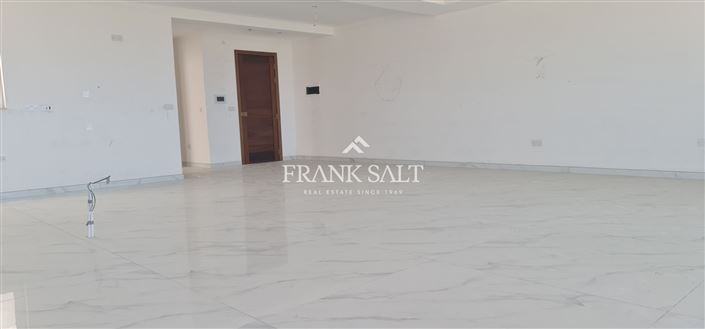 Image No.8-3 Bed Apartment for sale