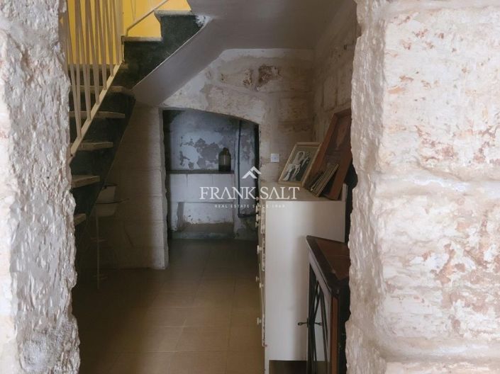 Image No.13-3 Bed Townhouse for sale