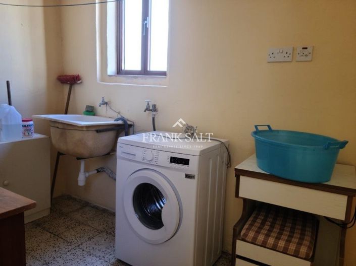 Image No.40-3 Bed Townhouse for sale