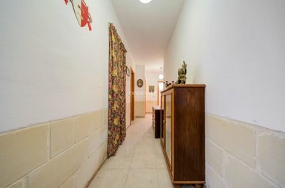 1b0801e2-6d0c-4c3e-8333-760e6249da0f