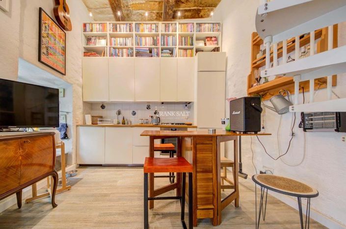 Image No.16-1 Bed Property for sale