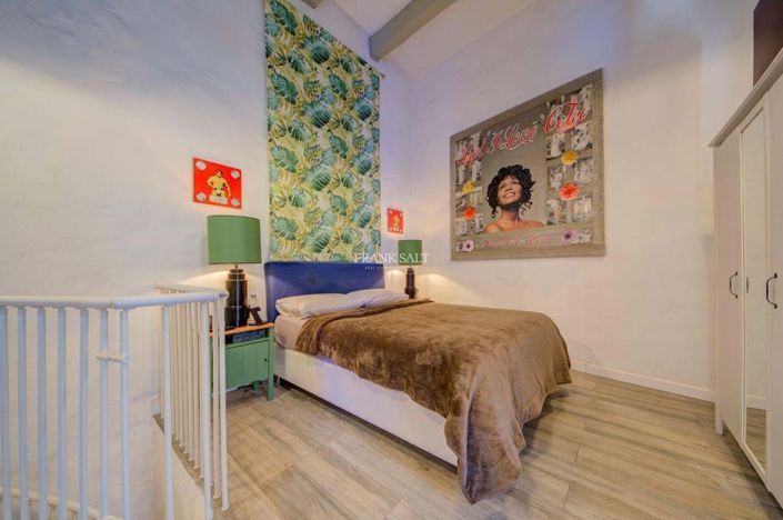 Image No.20-1 Bed Property for sale