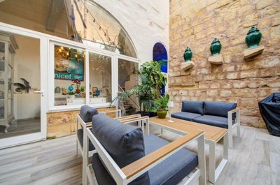 c3b84720-60a9-4f19-80ed-9c4f95402843