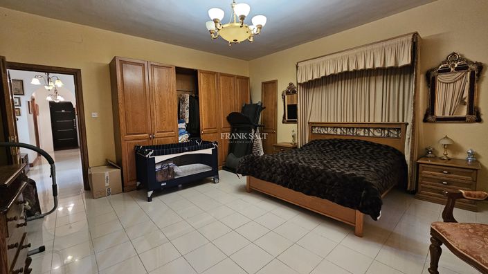 Image No.5-Propriété de 3 chambres à vendre à Ta' L-Ibrag