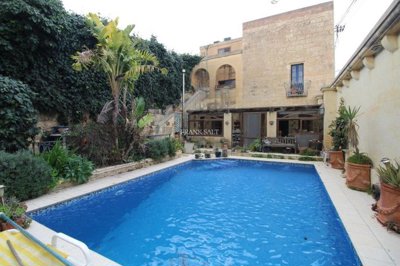 1 - Gharb, Property