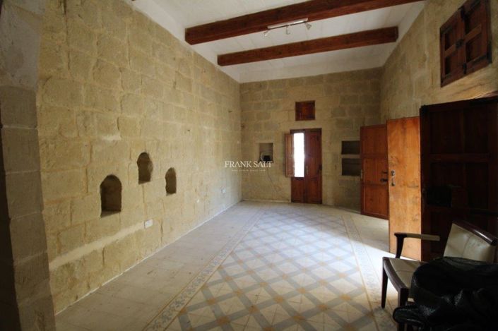 Image No.22-3 Bed Property for sale