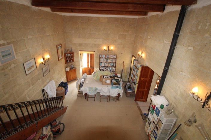 Image No.9-3 Bed Property for sale