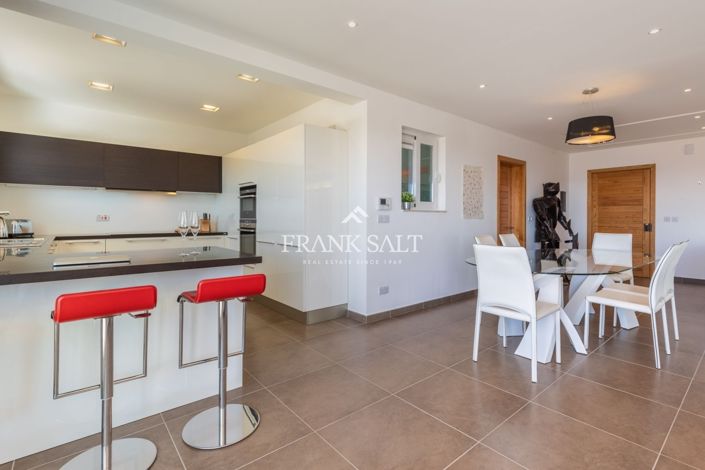 Image No.33-2 Bed Apartment for sale