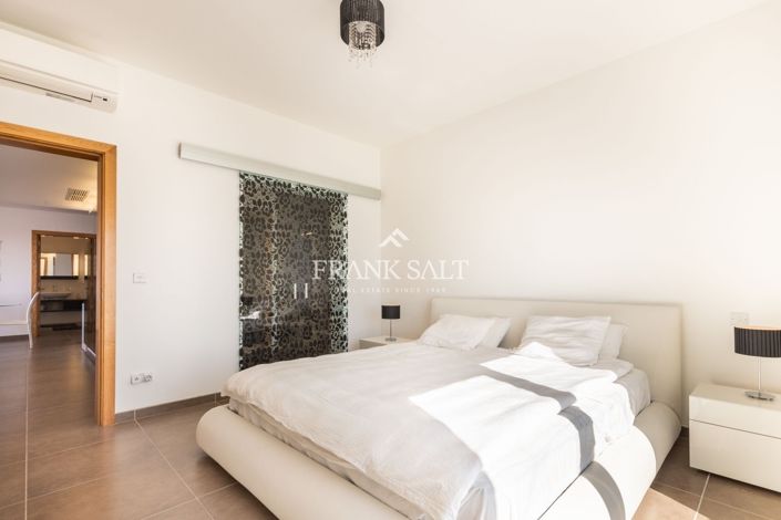 Image No.56-2 Bed Apartment for sale