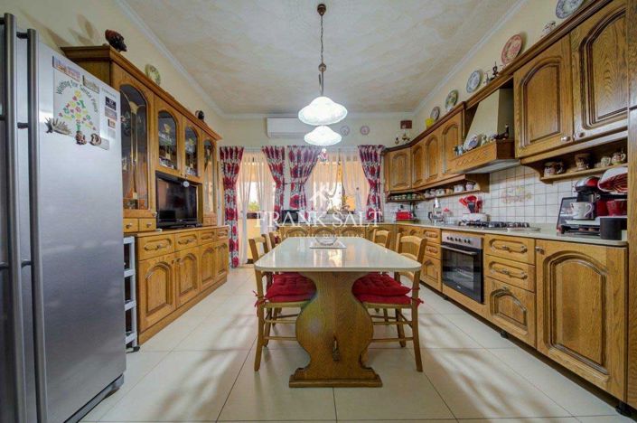 Image No.14-3 Bed Apartment for sale