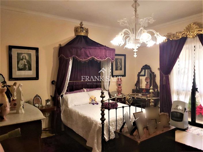 Image No.17-3 Bed Apartment for sale