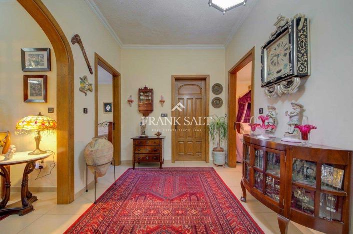 Image No.18-3 Bed Apartment for sale