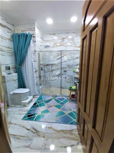 Image No.24-3 Bed Apartment for sale