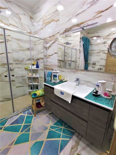 Image No.25-3 Bed Apartment for sale