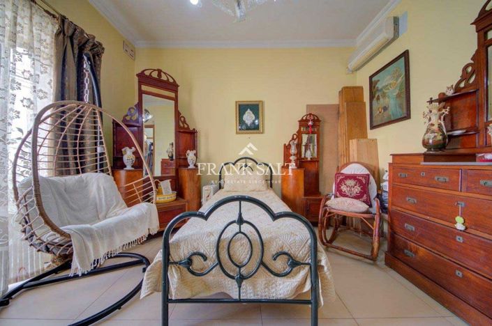 Image No.27-3 Bed Apartment for sale