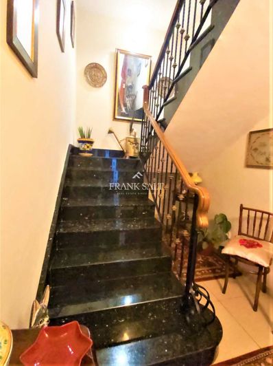 Image No.9-3 Bed Apartment for sale