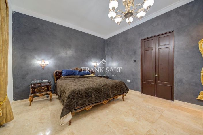 Image No.15-4 Bed Apartment for sale