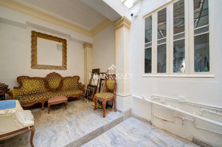 Image No.2-4 Bed Apartment for sale