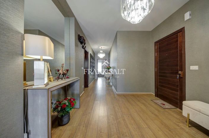 Image No.11-2 Bed Apartment for sale