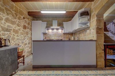 93b5f497-0ff0-48b2-af08-2e624a24cb91