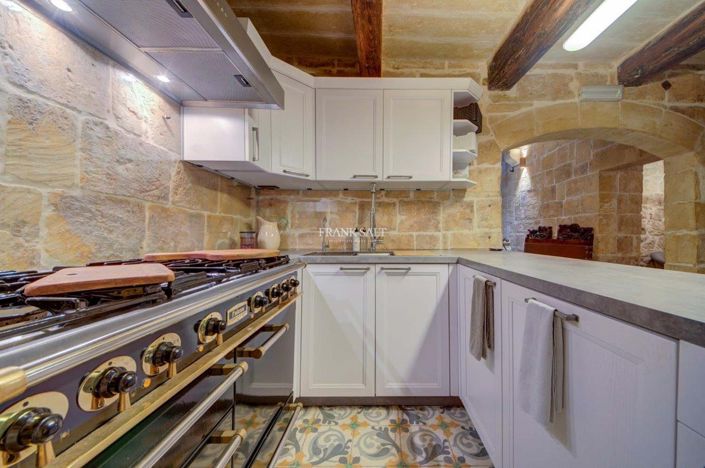 Image No.9-Propriété de 5 chambres à vendre à Cospicua