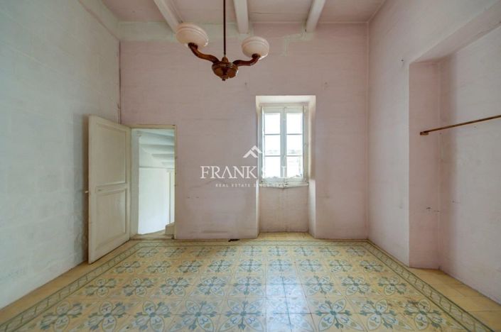 Image No.7-3 Bed Farmhouse for sale