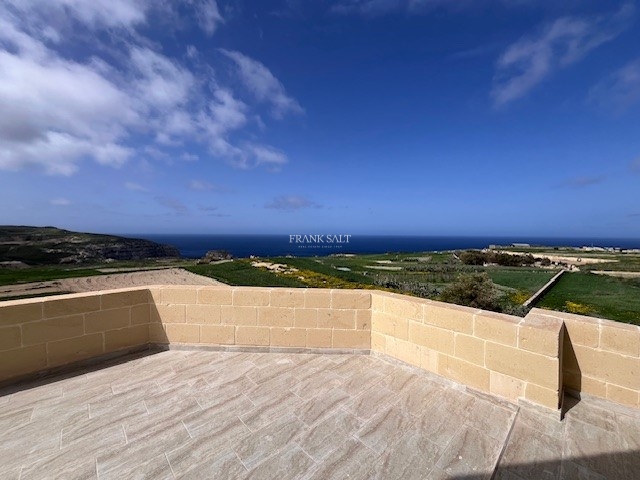 Image No.13-2 Bed Property for sale