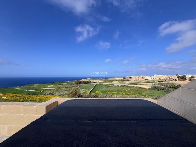 Image No.14-2 Bed Property for sale