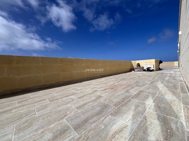 Image No.16-2 Bed Property for sale