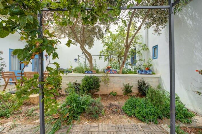 Image No.2-Maison de ville de 6 chambres à vendre à Nadur