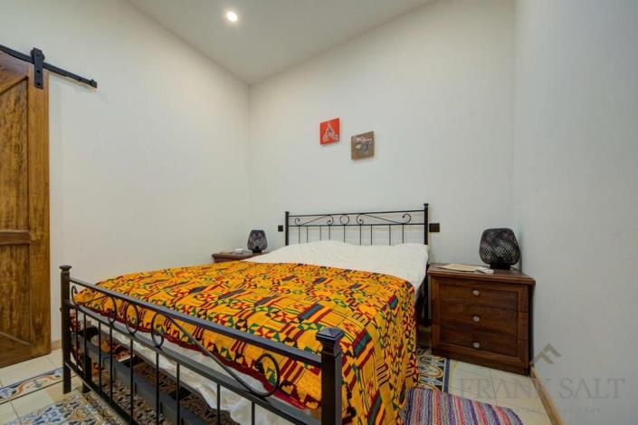 Image No.9-Maison de ville de 6 chambres à vendre à Nadur