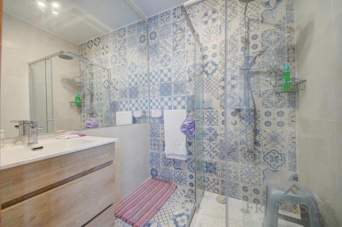 Image No.18-Maison de ville de 6 chambres à vendre à Nadur