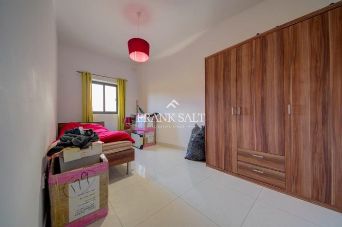 Image No.11-3 Bed Apartment for sale