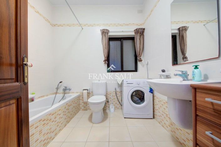 Image No.16-3 Bed Apartment for sale