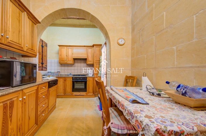 Image No.8-3 Bed Farmhouse for sale