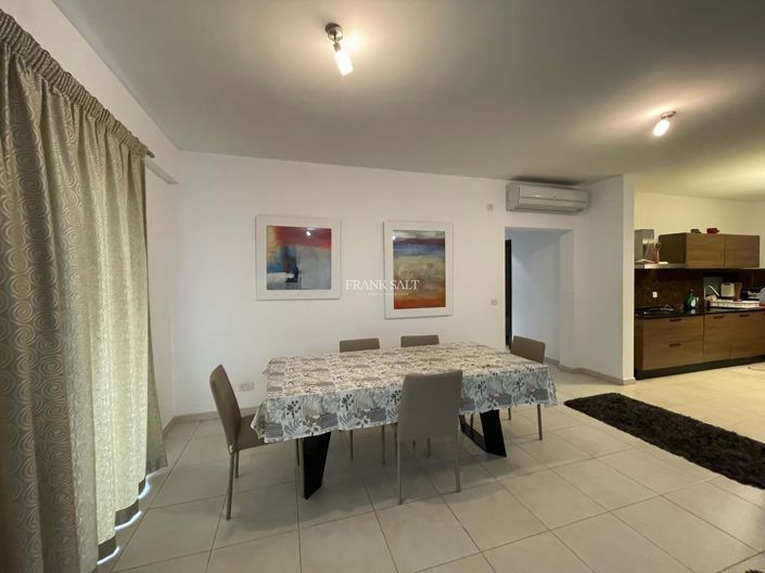 Image No.2-Propriété de 3 chambres à vendre à Malta