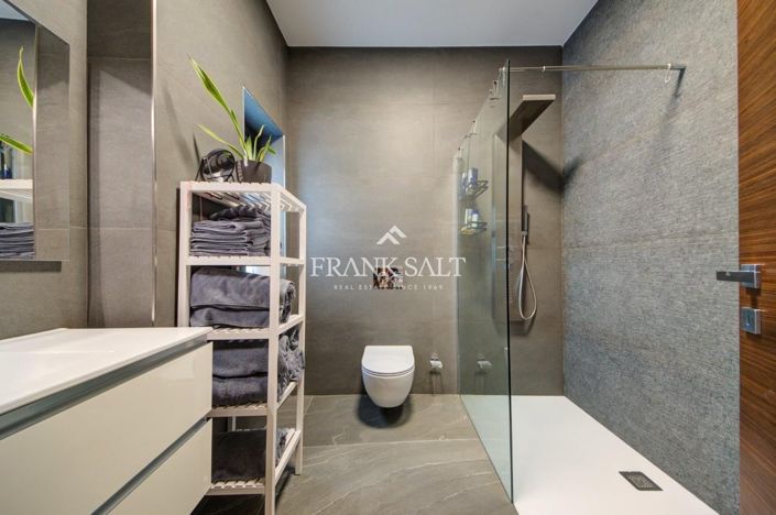 Image No.17-Penthouse de 3 chambres à vendre à Malta