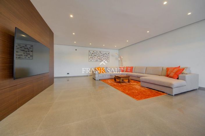 Image No.8-Penthouse de 3 chambres à vendre à Malta