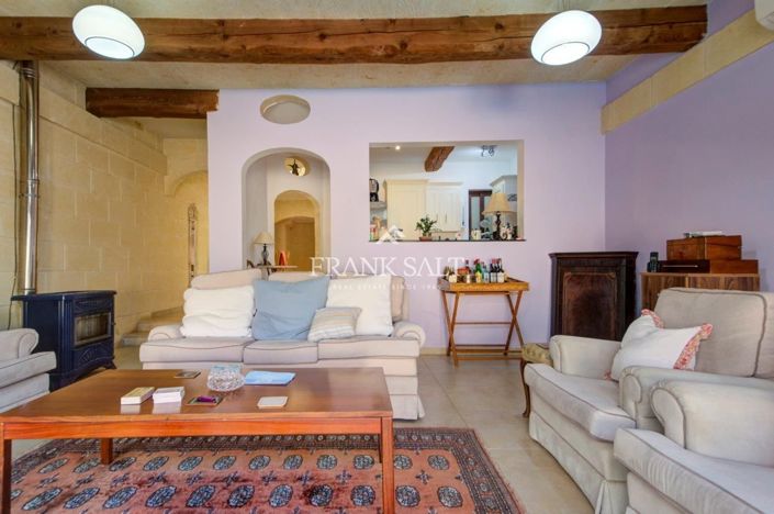 Image No.4-4 Bed House for sale