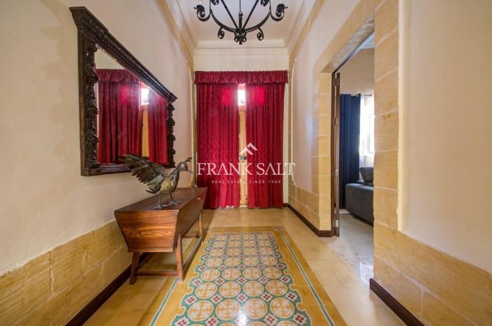 Image No.6-2 Bed House for sale