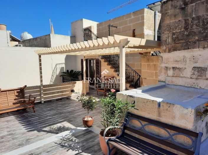 Image No.21-2 Bed House for sale