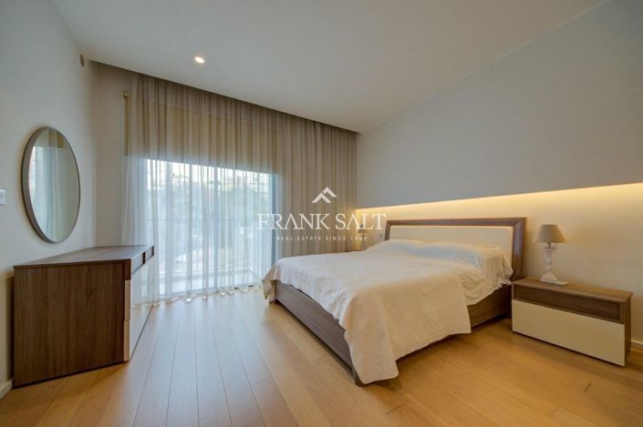 Image No.10-3 Bed Apartment for sale