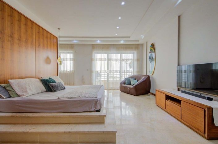 Image No.12-3 Bed Property for sale