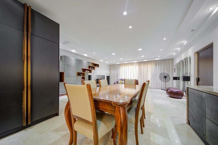 Image No.3-3 Bed Property for sale