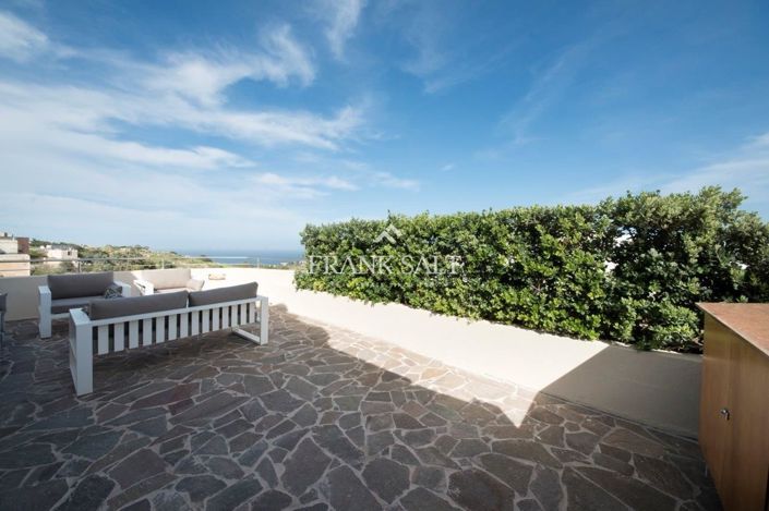 Image No.2-3 Bed Farmhouse for sale