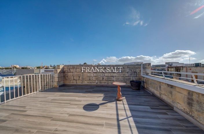 Image No.143-5 Bed Farmhouse for sale